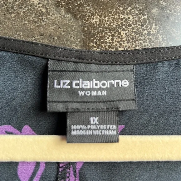 Liz Claiborne Woman Floral Blouse - Size 1X/2X - Picture 6 of 11